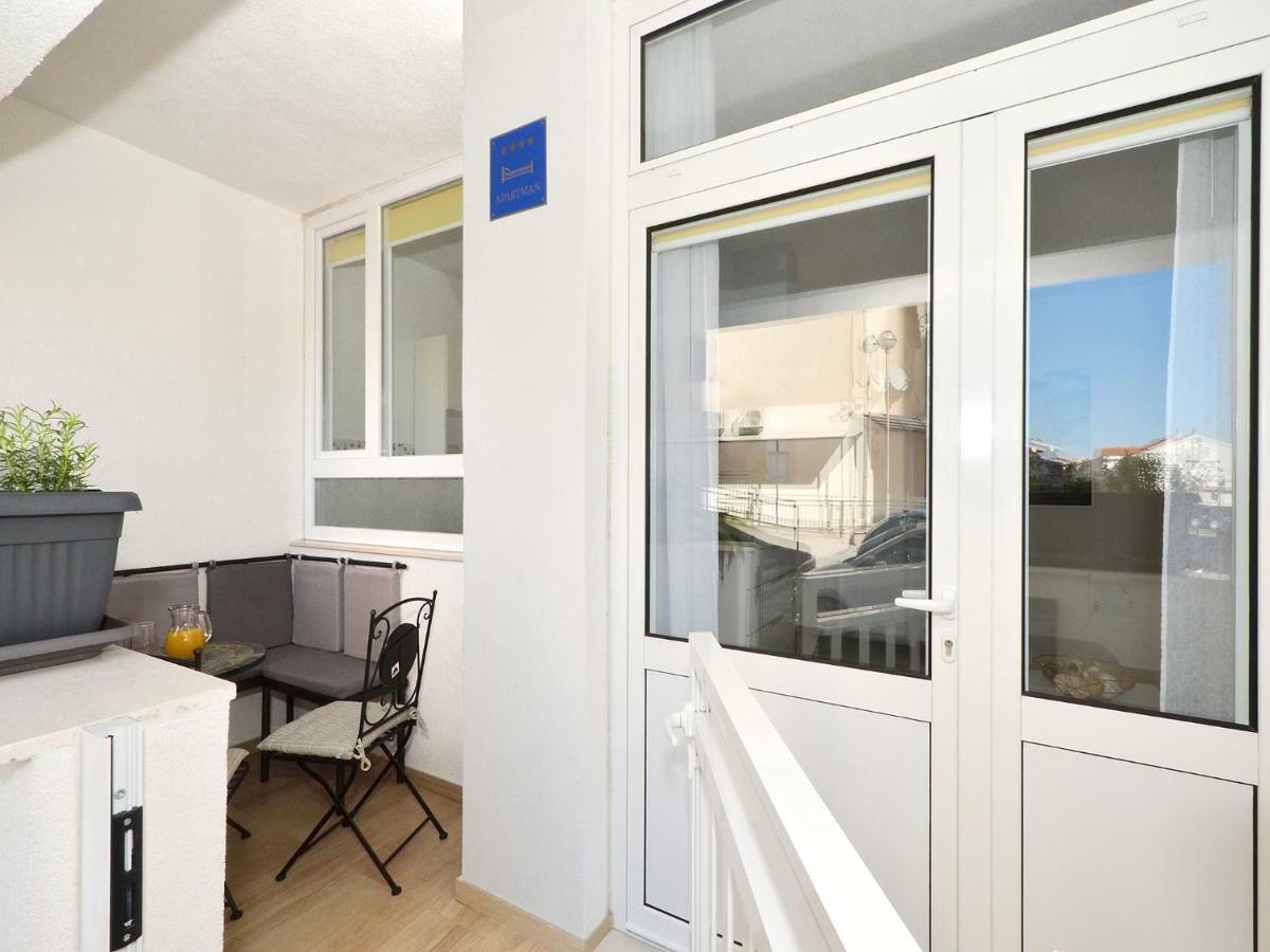 Apartment Arya Makarska Eksteriør billede